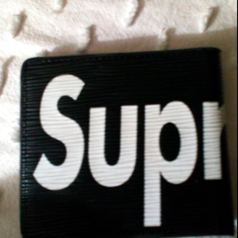 Supreme wallet black